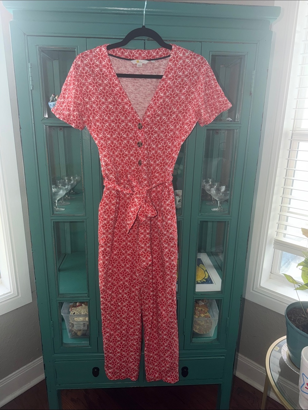 Boden V-Neck Red Printed Short-Sleeve Belted Jumpsuit EUC